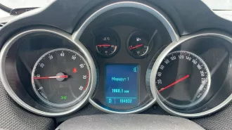 Лот №1:Легковой автомобиль Chevrolet CRUZE, 2011 г. в., цвет: черный, гос. рег. номер: У810МУ799, VIN номер: XUFJA696JB3012830, залог ООО МФК  КарМани .