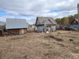 Земельный участок 858 кв.м, садовый дом 41,4 кв.м и баня 20,9 кв.м, Вологодская область, Бабаевский р-н, д. Пенек земельный участок площадью 858 кв.м, кадастровый номер 35:02:0305051:6, РНФИ П11370007407, с расположенными на нем объектами недвижимого имущества — нежилым 2-х этажным зданием -…