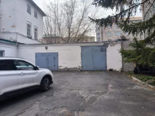 Административное здание 578.4 кв.м, гараж, теплотрасса, земельные участки, Курганская область Объекты недвижимого имущества, включающие в себя объект культурного наследия, по адресу: Курганская область, г Курган, ул Куйбышева, 45 Объекты недвижимого имущества: 1) административное здание…
