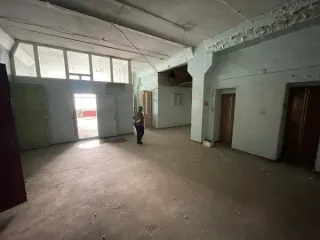 Нежилое помещение 1460.5 кв.м в Челябинской области. Помещение, назначение: нежилое, площадь: 1460,5 кв. метра, этаж: № 6, кадастровый номер: 74:25:0302315:1074, расположенное по адресу: Российская Федерация, Челябинская область, Златоустовский городской округ, г. Златоуст, пл. 3 Интернационала…