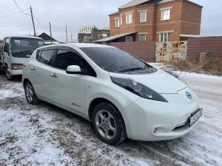 Nissan Leaf, 2011 Транспортное средство: NISSAN LEAF, Идентификационный номер (VIN номер): ZE0-005853, Год выпуска: 2011, находится в залоге АО «ТБанк». На имущество наложены ограничения в виде запрета на регистрационные действия. Ознакомление с имуществом осуществляется по месту нахождения: г…