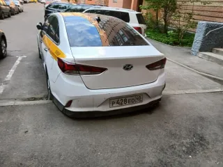 Hyundai Sonata 2019. Автотранспортное средство: модель автомобиля Hyundai, Sonata, 2019 г.в., номер двигателя G4NAKU252850; VIN: XWEE341СВК0006720, цвет: белый, желтый, серый.<br>***машина не на ходу, требует капитального ремонта, отсутствуют ключи зажигания.