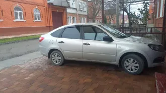 Автомобиль марки LADA модель Granta 2022 г.в. VIN номер XTA219140N0440745. В данный момент автомобиль технически исправен, заводится, в ремонте нуждается коробка передач (выпадает вторая скорость). Находится в залоге.
