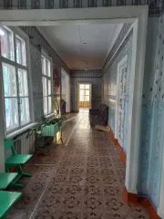 Здание школы, назначение: нежилое, кадастровый номер: 38:26:040301:634,  расположенное по адресу: Российская Федерация, Иркутская область, городской округ Ангарский, город Ангарск, микрорайон Новый-4,         дом 40, площадью 471,9 кв.м. Одновременно отчуждается земельный участок с кадастровым…
