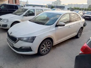 Skoda Rapid 2021 125 лс 131550 км АКПП Марка, модель: Skoda Rapid; год выпуска: 2021; идентификационный номер (VIN): XW8AT4NH8NK100896