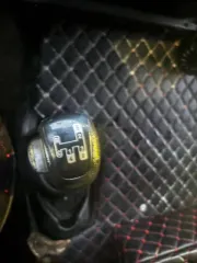 Scania 113 1992 года. Грузовой седельный тягач. На ходу или нет — неизвестно. Дефекты ЛКП, ржавчина, течь воды в салон, масляное запотевание в районе гидроцилиндра подъема кабины. Более подробное техническое состояние выясняйте самостоятельно в ходе осмотра.