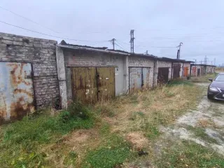 Гараж, площадью 21,9 кв.м, кадастровый номер 86:13:0101012:1372 по адресу: Ханты-Мансийский автономный округ – Югра, г. Нягань, ул. Чернышова, д.4, корпус 13, строение 174 с расположенным под ним земельным участком, категория земель: земли населенных пунктов, разрешенное использование: обслуживание…