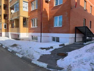 Нежилое помещение цокольное кадастровый номер 71:29:010504:1372 площадь 486.8 кв.м. Адрес: Тульская область, г. Новомосковск, улица Пионерская, д. 18-д, помещение № 50