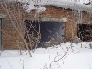 Нежилое помещение по адресу: Россия, Красноярский край, г. Назарово, ул. Чулымская, № 78, зд. 3, пом. № 6. Площадь: 27,7 кв.м. Кадастровый номер: 24:54:0000000:9314. Год постройки здания: сведения отсутствуют. Этаж: 1, подземных этажей нет. Фундамент: железобетонный. Стены: кирпичные. Перекрытия…