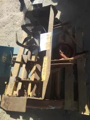 Фреза сельскохозяйственная 36т представляет собой навесное оборудование для обработки земли в виде металлического изделия сложной формы Имущество продается в том виде в каком оно есть и в случае продажи возврату обмену не подлежит За скрытые дефекты имущества Продавец ответственности не несет