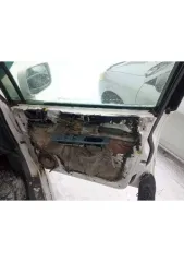 Mitsubishi Chariot Grandis 1990 года выпуска, 145 л.с., пробег 234000 км, АКПП. Цвет белый, регистрационный знак К531ЕК122, VIN отсутствует, номер кузова NB4W0007986. Авто не на ходу. По кузову: капот мятый, лобовое стекло разбито, на крыше вмятина от капота, капот оторван у крыши, передние крылья…