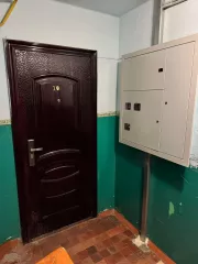 1/4 доля в праве на жилое помещение, площадь: 66,8 кв.м., кадастровый номер: 23:06:1502010:355, адрес  местонахождение : Краснодарский край, р н Гулькевичский, х Чаплыгин, пр кт 35 летия Победы, д 5, кв 10