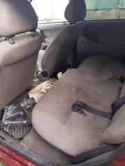 Lada Kalina 2009 года, VIN XTA11193090091081, пробег 164 000 км, цвет серебристо-красный. Состояние неудовлетворительное.