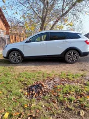 Lada Vesta, 2020 года, 106 лс, 102000 км еще Автомобиль LADA Vesta SW Cross, VIN: XTAGFK110MY514388, 2020 года выпуска