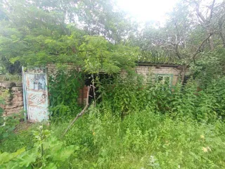 Дом 43,5 кв.м и участок 2721 кв.м, Карачаево-Черкесия. Земельный участок площадью 2 721 м², с кадастровым номером 09:09:0190102:247, с одноэтажным жилым домом площадью 43,5 м², с кадастровым номером 09:09:0190102:536, расположенные по адресу: Карачаево-Черкесская Республика, Карачаевский район, аул…
