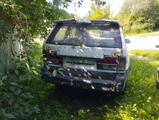 Ssang Yong Musso, 2000 г.в., VIN: KPDHADBC1YP189854, категория В, модель двигателя 661 92010018586, кузов: KPDHADBC1YP189854, цвет бело-серый, мощность 103.06 л.с. (75.75 кВт), объем двигателя 2299 см³, максимальная масса 2470 кг, масса без нагрузки 1990 кг