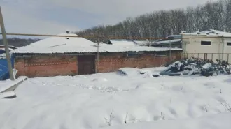Дом 37,8 кв.м и земельный участок 1630 кв.м, Ставропольский край, Георгиевский р-н, с. Обильное, ул. Ленина, д. 12. Земельный участок (1630 кв.м.) + жилой дом (37,8 кв.м.). Кадастровый номер земельного участка: 26:25:041214:18; Кадастровый номер жилого дома: 26:25:041214:77.