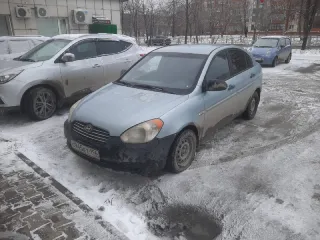 HYUNDAI Verna 2007. Автомобиль марки HYUNDAI модель Verna 2007 г.в. VIN-номер NLHCM41AP7Z062305. Ознакомиться с имуществом можно по месту его нахождения после предварительного согласования +7(963)-05-00-666, vvpischalnikov@gmail.com). Место осмотра имущества - г. Екатеринбург.