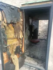 Доля квартиры 82.7 кв.м в городе Орск. Площадь доли 82.7 кв.м, назначение: жилое. Адрес: Россия, Оренбургская область, город Орск, переулок Профсоюзный, дом 6, квартира 1. Кадастровый номер: 56:43:0114014:57.