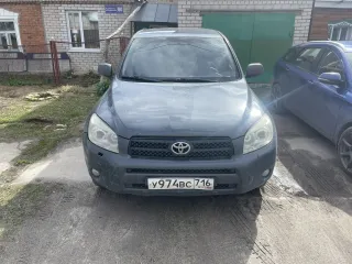 Toyota RAV4 2008, VIN JTMBH31V106078300. Автомобиль является предметом залога КБ «LOKO-Bank» (АО).