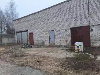 Объект незавершенного строительства пл. 2 060,30 кв.м., кадастровый номер 40:26:000001:1204; 
Здание пл. 90,00 кадастровый номер 40:26:000001:1353; 
Право долгосрочной аренды на земельный участок пл. 959,00 кв.м., кадастровый номер 40:26:000001:99; 
Ограждение; 
Циклон ЦН 15*700*4УП, Зав. №3905…