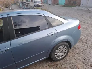 Fiat Linea 323AXC1A 2011 автомобиль марки: Fiat, модели:Linea 323AXC1A, год выпуска:2011 г., кузов №:Z88323000B3118549,идентификационный номер (VIN):Z88323000B3118549 Ознакомится с имуществом можно по адресу: г. Батайск, площадь Железнодорожников, 8 (после 27.09 авто хранится на автостоянке по…