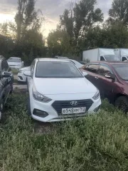 Hyundai Solaris II 2020, VIN: Z94K241CBLR209068, цвет белый. Для осмотра автомобиля необходимо заранее согласовать дату и время (минимум за 2 дня), а также предоставить ФИО и номер телефона лица, которое приедет на осмотр, при себе иметь документ, удостоверяющий личность, или доверенность.