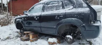 Hyundai Tucson, 2007 года, 112 л.с., 254000 км, идентификационный номер (VIN): KMHJN81VP8U781827, тип ТС: легковой универсал, категория ТС: В, цвет: чёрный, мощность двигателя: 112 л.с. / 82,4 кВт, экологический класс: третий. Авто не на ходу.