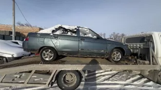 Автомобиль марки ВАЗ 21102, 2000 г/в, цвет темно-серо-синего, г/н С 853 ЕР 56, VIN XTA211020Y0204011 Автомобиль марки ВАЗ 21102, 2000 г/в, цвет темно-серо-синего, г/н С 853 ЕР 56, VIN XTA211020Y0204011 
Год выпуска: 2000 
VIN номер: XTA211020Y0204011 
Вид транспорта: Легковые автомобили 
Марка: ваз…