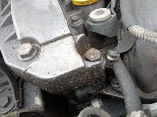 Renault Megan, 2005 - автотранспортное средство Рено Меган, 2005 г.в., VIN VF1LM1B0H33612300, номер кузова VF1LM1B0H33612300. Требуется замена тормозных дисков и колодок по кругу, имеется трещина на лобовом стекле, ремонт или замена капота, имеются сколы и царапины по всему кузову, пороги под…