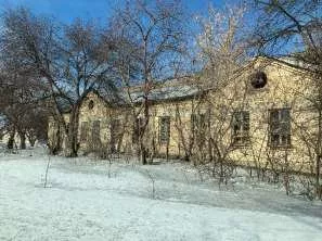 Здание нежилое, кадастровый номер: 66:12:6801003:171  площадь: 476 кв. м.  Земельный участок, Под сельскохозяйственный объект   контора, кадастровый номер: 66:12:6801003:90  площадь: 2060 кв. м. Здание нежилое, кадастровый номер: 66:12:6801003:171  площадь: 476 кв. м.  Земельный участок, Под…
