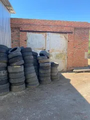 Земельный участок 63 кв. м с нежилым зданием 41.9 кв. м по адресу: Ростовская область, Дубовский район, с. Дубовское, ул. Пушкина, 3. Кадастровый номер участка: 61:09:0110827:2871, кадастровый номер здания: 61:09:0110101:3917. Реестровые номера федерального имущества: П11610024939 и П12610007622.