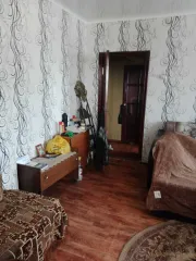 1/5 доли в жилом помещении, 37,2 кв.м., Тамбовская обл. 1/5 доля в праве на жилое помещение, площадь: 37,2 кв.м., адрес (местонахождение): Россия, Тамбовская обл., г. Мичуринск, ул. Резолюционная, д.110, кв.12, кадастровый номер: 68:26:0000150:466