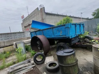 Прицеп тракторный 2 ПТС-5, 2009 года. Транспортное средство: прицеп тракторный, заводской номер машины: 1950, тип ТС: прицеп тракторный, год выпуска 2009, цвет: синий, вид движения: колесный.