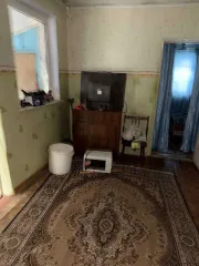 Земельный участок 1600 кв.м, жилой дом 89,2 кв.м, Ставропольский край, ст-ца Стодеревская, Каюшникова, д.36. Земельный участок с кадастровым номером: 26:36:110703:42, площадью 1 600 кв.м. и жилой дом с кадастровым номером: 26:36:110703:151, площадью 89,2 кв.м., расположенные по адресу: РОССИЯ…