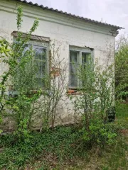 Нежилое здание с кадастровым номером 61:06:0060309:91 площадью 145,6 кв. м., расположенное по адресу: Ростовская область, Веселовский р-н, х. Красный Кут, ул. Школьная, 1 иземельный участок с кадастровым номером 61:06:0060308:1 площадью 608 кв. м., расположенный по адресу: Ростовская область…