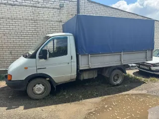 ГАЗ 33021 1999 транспортное средство, марка: ГАЗ, модель: 33021, год изготовления: 1999, цвет: светло-серый, VIN: XTH330210X1763375. Особенности тех. состояния: коррозия в области подкапотного пространства, рамы, порогов, подвески и по кузову, отсутствует дверная карта со стороны пассажира…