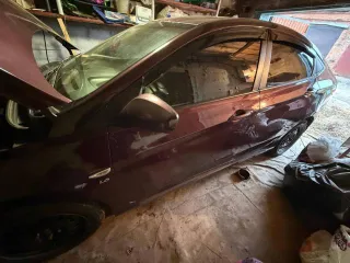 Хендай Солярис, цвет: фиолетовый, VIN: Z94CU41DACR154349, ПТС: 50 РТ 555557, г/н: Т975ВХ550. Состояние: на ходу. Комплектация: гидроусилитель, 4 электростеклоподъёмника, кондиционер, подогрев передних сидений. Описание: Машина в хорошем состоянии, по кузову есть небольшая коррозия. Лобовое стекло…