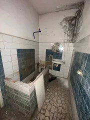 Жилое здание 523.1 кв.м и земельный участок 2600 кв.м, Саратовская обл., Энгельсский район, поселок Анисовский, улица Майора Шапочка, д. 37. Здание, кадастровый номер 64:38:040302:112, площадью 523.1 кв.м. Земельный участок для ведения личного подсобного хозяйства, кадастровый номер…