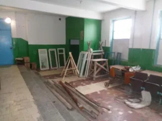 Помещение 184,1 кв.м Брянская область, г. Брянск, пер. Камвольный, д.6, этаж 1, кадастровый номер 32:28:0011603:1468. Год ввода в эксплуатацию: 1973. Общая площадь: 184,1 кв.м.