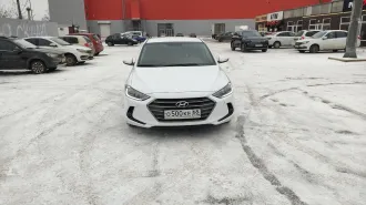 Hyundai Elantra 2018 Автомобиль марки Hyundai модель Elantra 2018 г.в. Марка и модель: Хендэ Элантра Год выпуска: 2018 Идентификационный номер (VIN): XWEDC41FAJ0000417 Цвет кузова: Белый Мощность: 110.000/149.56 Экологический класс: Пятый Тип транспортного средства: Легковой седан Имеется 1…