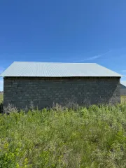 Земельный участок 850 м² и объект незавершенного строительства по адресу: Оренбургская область, Соль-Илецкий район, г Соль-Илецк, ул Цветочная, 86 с кадастровым номером 56:47:0101001:1251. Объект незавершенного строительства проектируемое назначение: жилое, площадью застройки 98,5 м², степенью…