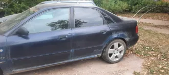 Audi A4, год выпуска: 1995, VIN: WAUZZZ8DZTA098112, цвет кузова: синий темный, регистрационный знак: K024АС750.