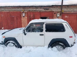 ВАЗ 2121 (4x4), 1992 года, 75 лс, 193 630 км, полный привод, легковой автомобиль, № шасси отсутствует, № кузова XTA212100N0926347, белого цвета. ТС б/у, возможно наличие скрытых дефектов, физическое, техническое состояние, комплектность проверяется при личном осмотре.
