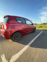 Шевроле Авео 2008 года, VIN: KL1SF08DJ8B349814, кузов: KL1SF08DJ8B349814, цвет красный. Объем двигателя 1206 см³, мощность 62 кВт/84 л.с., МКПП, экологический класс 4, тип: легковой комби (хэтчбек), госномер О081УО 150.