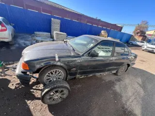 Автомобиль BMW 318i, 1997 года выпуска, государственный регистрационный знак Т332НО55, VIN WBACA91000JF37023. Документы и ключ отсутствуют. Реализация по прямому назначению. Имеются очаги коррозии, абразивный износ на всех стеклах и зеркалах, царапины, потертости, поверхностные и внутренние…