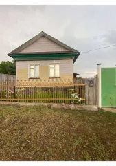 Доля дома и участка, 58,1 кв.м., Оренбургская область. 1/2 доля дома и 1/2 доля земельного участка в Оренбургской обл. Еще 1/2 доля дома и 1/2 доля земельного участка в Оренбургской обл. Еще 1/2 доля в праве на жилое здание, площадь: 58,1 кв.м., кадастровый номер: 56:26:0302001:425 и 1/2 доля в…