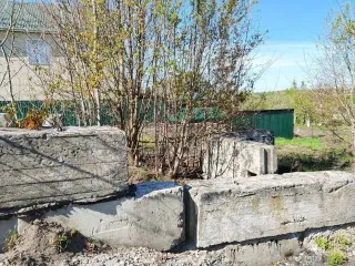 Объект незавершенного строительства 101.7 кв.м, Брянская область. Назначение: нежилое. Площадь застройки: 101,7 кв.м. Степень готовности ОНС в процентах 18%. Адрес: Брянская область, р-н. Брянский, д. Антоновка, ул. Ломоносова, д. 24. Кадастровый номер: 32:02:0160710:83. Вид права: собственность…