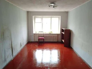 1/6 доля комнаты 17,6 кв.м в г. Печора, пер. Советский, д. 3, к. 65. Кадастровый номер: 11:12:1702002:1137.