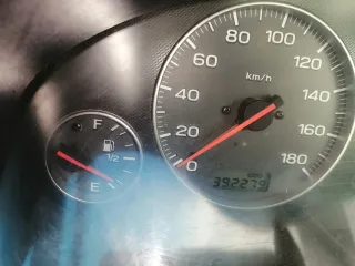 Subaru Leone 1986 года выпуска, цвет серый. Государственный регистрационный знак У003УЕ38. VIN и шасси отсутствуют. СТС 3823305323. Осмотр по предварительной договоренности.